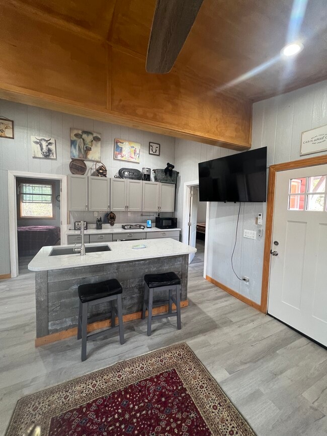 338 Bear Cub Dr in Spruce Pine, NC - Building Photo - Building Photo