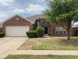 7220 Fossil Lake Dr in Arlington, TX - Building Photo