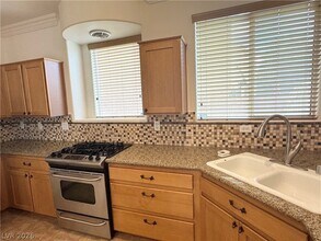 73 Daisy Springs Ct in Las Vegas, NV - Building Photo - Building Photo