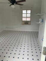 618 N 16th St in Waco, TX - Building Photo