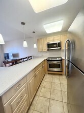 2140 Kuhio Ave. in Honolulu, HI - Building Photo - Building Photo