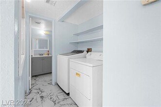 5263 Corinne Ct in Las Vegas, NV - Building Photo - Building Photo