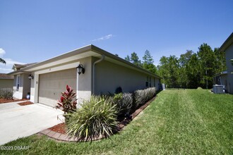 63 Levee Ln in Ormond Beach, FL - Building Photo - Building Photo