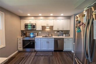 9 Tree Line Dr in Liverpool, NY - Building Photo - Building Photo
