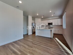 9813 W Parkway Dr in Tolleson, AZ - Building Photo - Building Photo