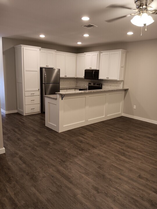 3300 Robin Ln in Texarkana, TX - Building Photo