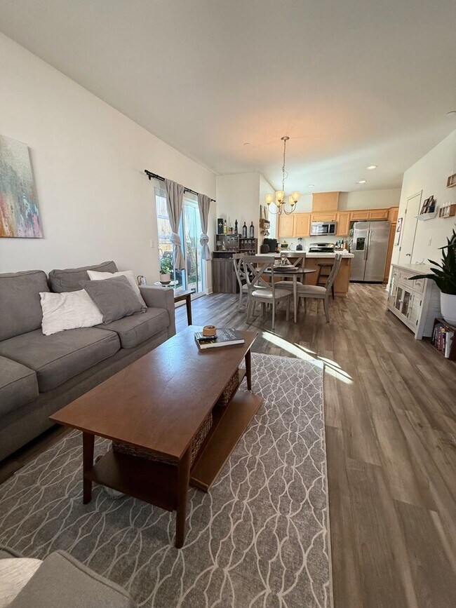 143 Sweetwater Ln in Templeton, CA - Building Photo - Building Photo