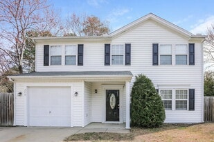 209 Mingocrest Dr, Unit USH-305 in Knightdale, NC - Building Photo