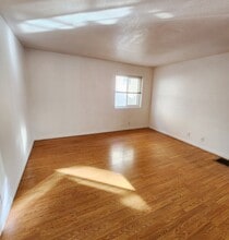 1074 18th Street in Oakland, CA - Building Photo - Building Photo