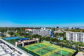 1800 NE 114th St, Unit 1004 in Miami, FL - Building Photo - Building Photo