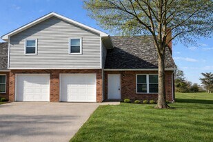 1907 Mirtle Grove Ct in Columbia, MO - Building Photo