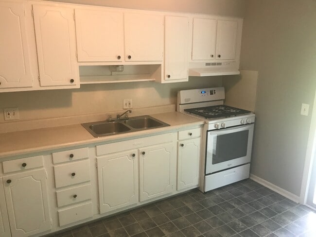Burton Square Apartments