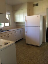 220 Shepherds Ln in Davis, CA - Building Photo - Building Photo