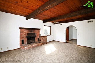 3194 Veda St in Redding, CA - Building Photo - Building Photo