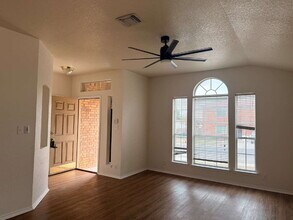 603 Cypresscliff Dr in San Antonio, TX - Building Photo - Building Photo