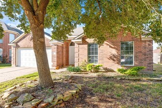 2107 Umber Elm Ct in Katy, TX - Building Photo - Building Photo