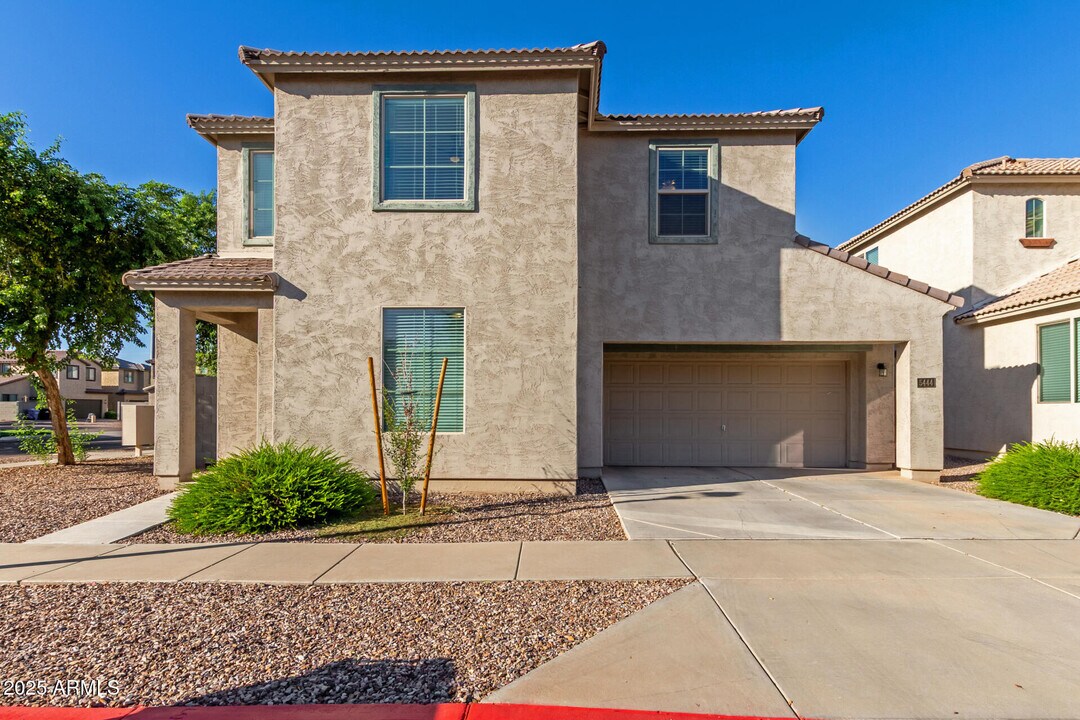 5444 W Warner St in Phoenix, AZ - Building Photo