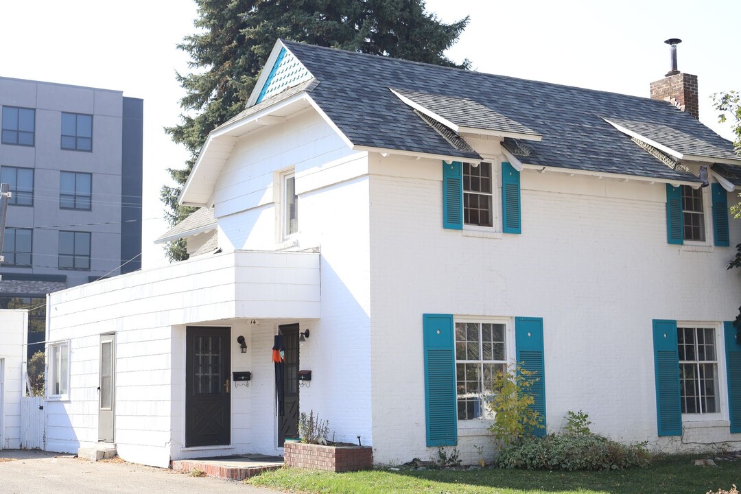 14 W Lamme St-Unit -14 W. Lamme (Upstairs) in Bozeman, MT - Building Photo