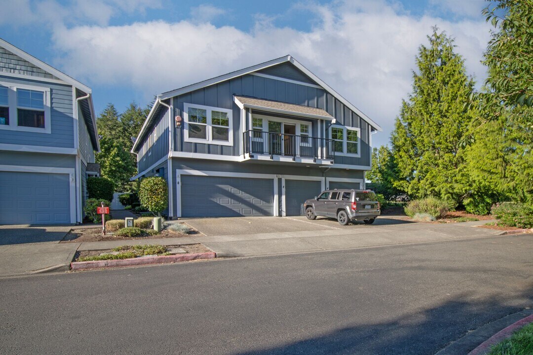 6072 Illinois Ln SE in Lacey, WA - Building Photo