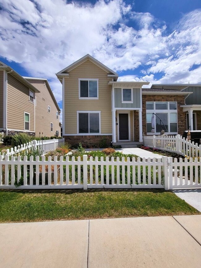 13182 Whaddon Ct in Herriman, UT - Building Photo - Building Photo