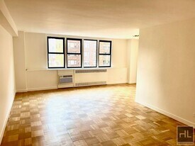 East 79th Street in New York, NY - Building Photo