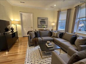 73 Thatcher St in Brookline, MA - Building Photo - Building Photo