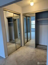 196 Wycoff Way W in East Brunswick, NJ - Building Photo - Building Photo