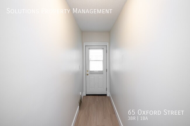 65 Oxford St in Hamilton, ON - Building Photo - Building Photo