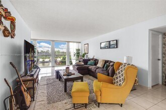 601 Three Islands Boulevard in Hallandale Beach, FL - Building Photo - Building Photo