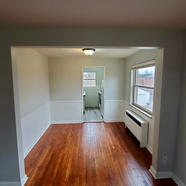 1793 Crest Hill Ave in Cincinnati, OH - Building Photo - Building Photo