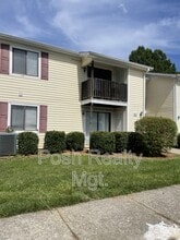 502 Mystic Dr in Greensboro, NC - Building Photo - Building Photo
