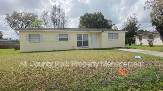 property at 2902 Sprague Dr