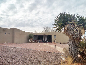 11 Quail Meadow Rd in Placitas, NM - Building Photo - Building Photo