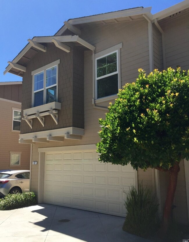 property at 12 Merrydale Ct