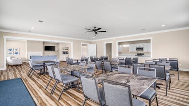 255 Riverwalk Cir in Freeport, FL - Building Photo - Building Photo