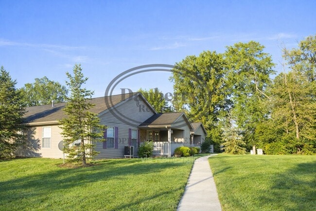 1744 W Market St in Tiffin, OH - Building Photo - Building Photo