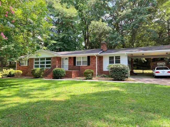 property at 401 Lord Berkley Rd