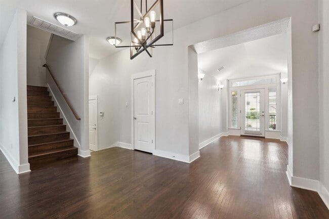 property at 2930 Grand Oaks Loop