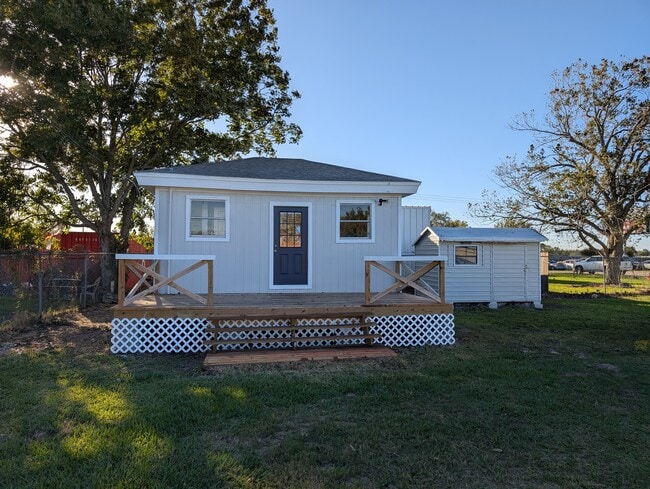 property at 2600 Shanks Rd