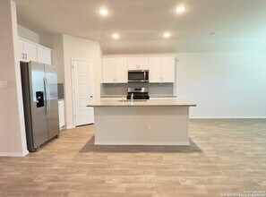 349 Trent Dr in New Braunfels, TX - Building Photo - Building Photo
