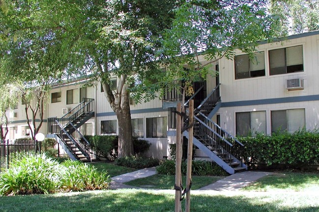 Peachwood Apartments