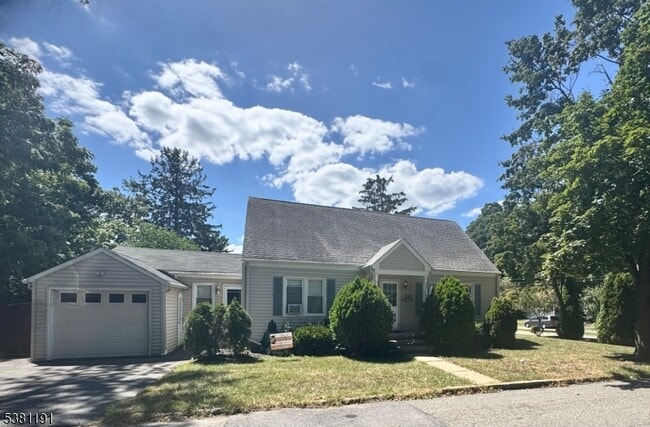 property at 156 E Prospect St