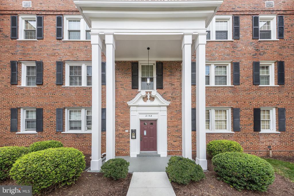 2108 38th St SE in Washington, DC - Building Photo