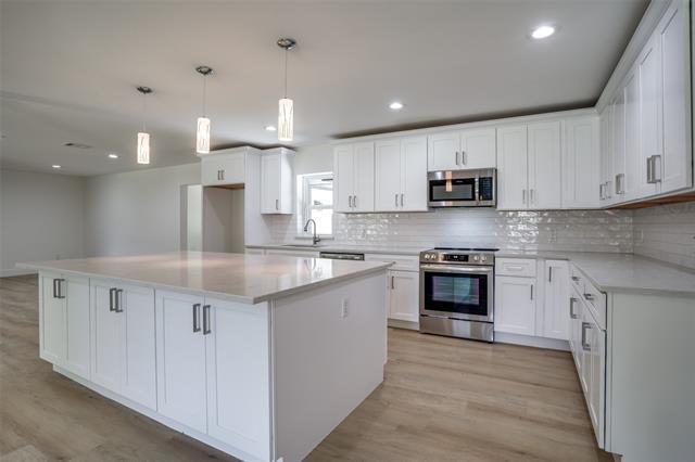 515 John Arden Dr in Waxahachie, TX - Building Photo