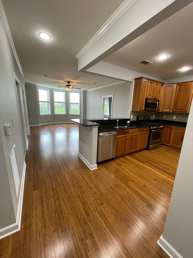 property at 400 Cameron Station Blvd