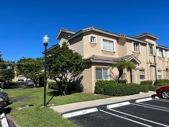 2349 SE 23rd Dr in Homestead, FL - Building Photo - Building Photo