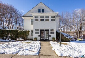 120 Patterson St in Torrington, CT - Building Photo