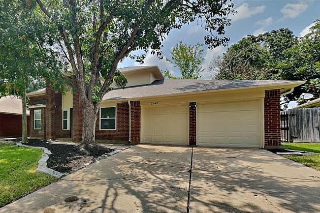 property at 2142 Musket Ridge Dr