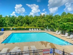 107 Forest Ridge Rd in Mooresville, NC - Foto de edificio - Building Photo