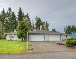 5902-5904 157th St Ct E in Puyallup, WA - Building Photo